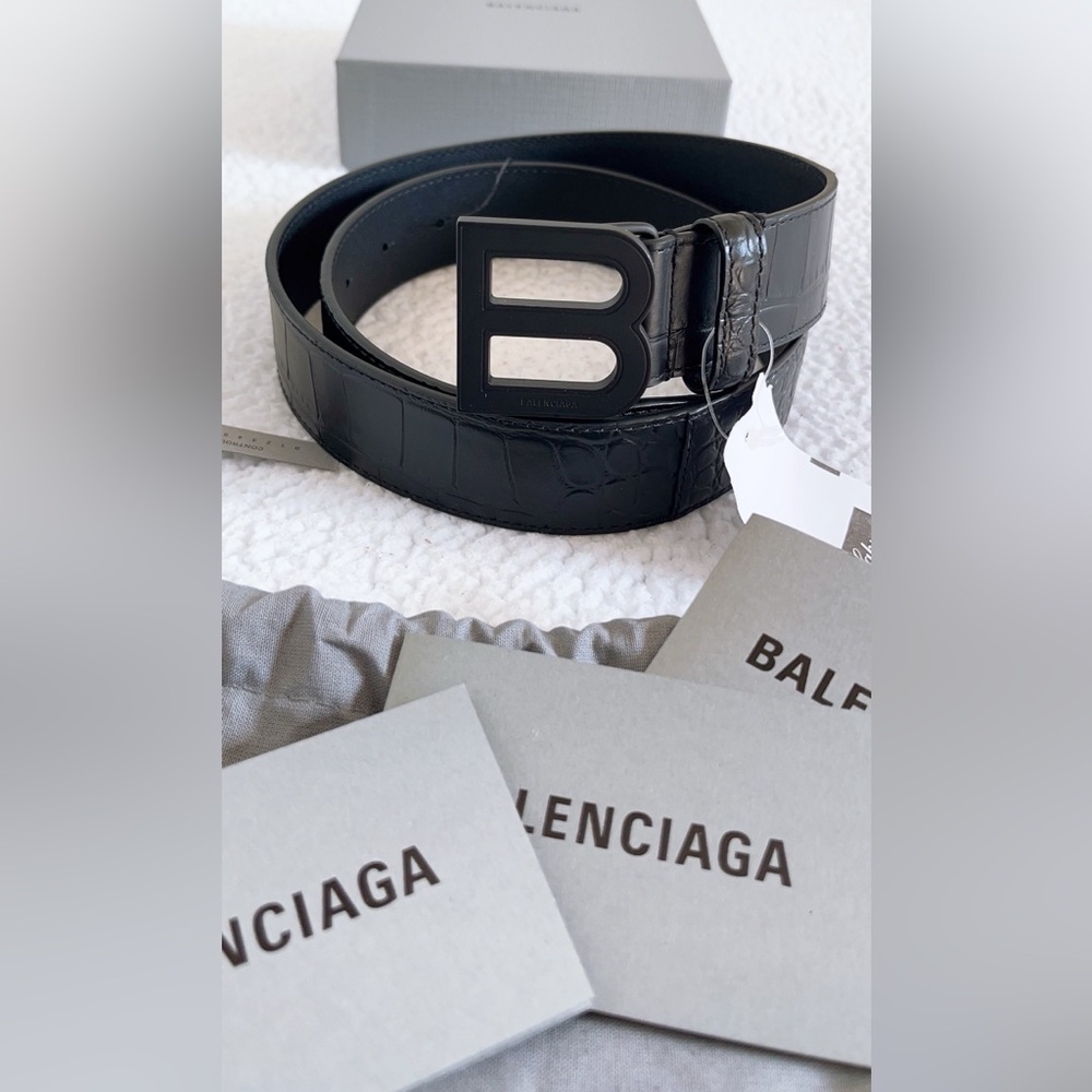 Balenciaga Men's BB Logo crocodile embossed Leather Belt - Picture 16 of 16